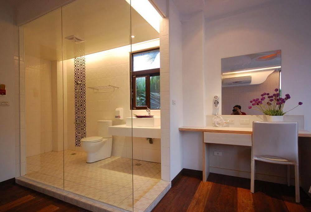 Full House Bed And Breakfast Nantou Exterior foto